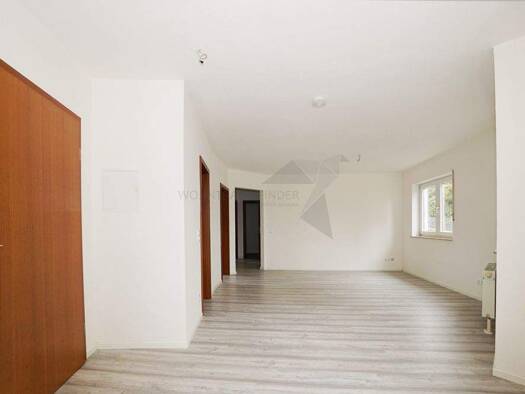 Wohnung zur Miete 365 € 3 Zimmer 60,9 m² 1. Geschoss August-Bebel-Straße 7a Meerane 08393