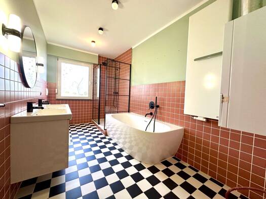 Wohnung zur Miete 900 € 3,5 Zimmer 92,9 m² Geschoss 2/3 frei ab 15.01.2026 Herne-Mitte Herne 44623