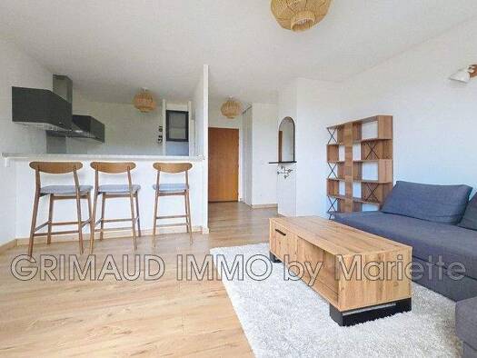 Studio zum Kauf 240.000 € 2 Zimmer 41,8 m² 2. Geschoss Ouest Grimaud 83310