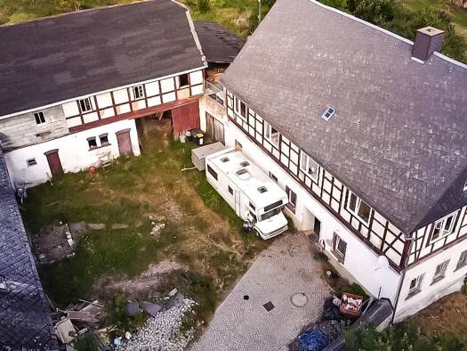 Land-/Forstwirtschaft zum Kauf 175.000 € 5.870 m² Grundstück Weißbach Langenweißbach 08134