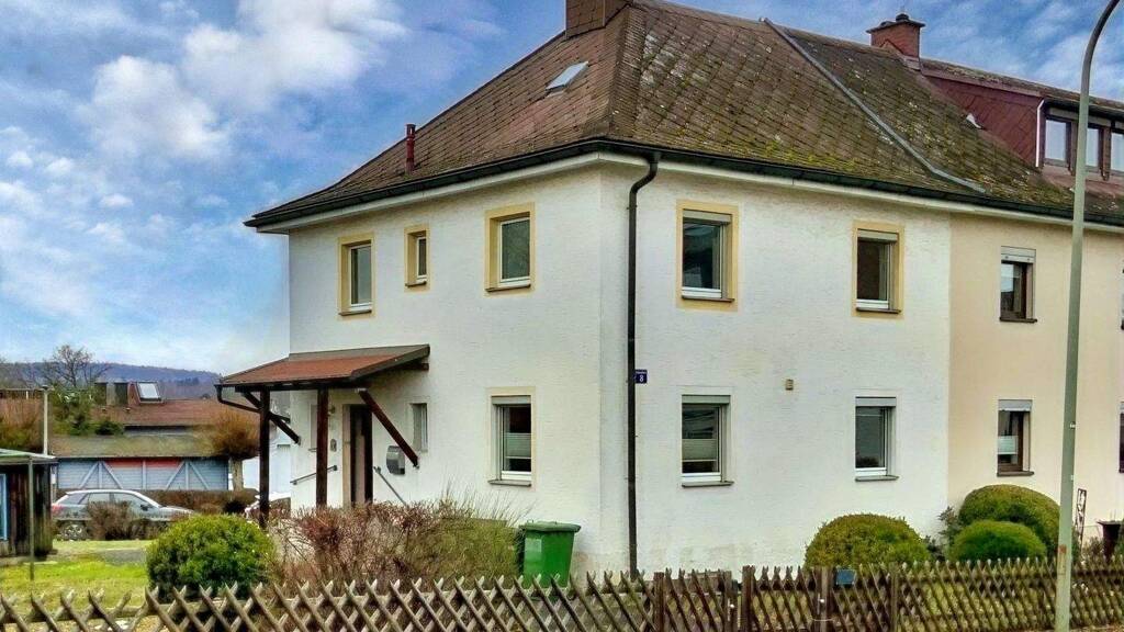 Doppelhaushälfte zum Kauf 99.000 € 4 Zimmer 85 m² 482 m² Grundstück Waldsassen 95652