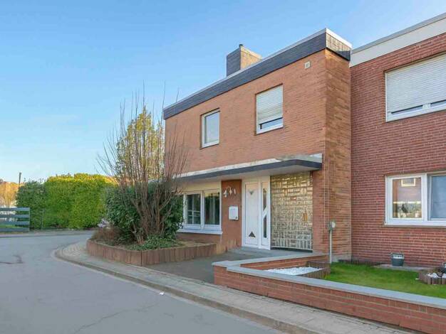 Doppelhaushälfte zum Kauf 349.000 € 5 Zimmer 157,1 m² 326,1 m² Grundstück Innenstadt Ahlen 59229