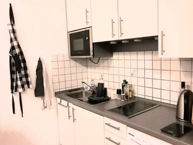 Wohnung zur Miete 320 € 1 Zimmer 29 m² 3. Geschoss frei ab 01.10.2025 Altstadt Bayreuth 95444
