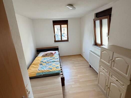 WG-Zimmer zur Miete 420 € 15 m² frei ab sofort Oberderdingen 75038