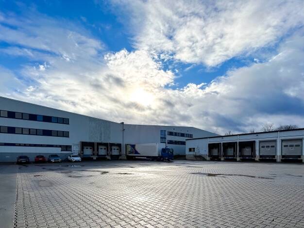 Lagerhalle zur Miete 1.977 m² Lagerfläche Crimmitschau Crimmitschau 08451
