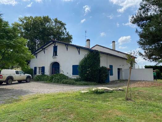 Haus zum Kauf 263.750 € 139 m² 3.500 m² Grundstück Lahontan 64270