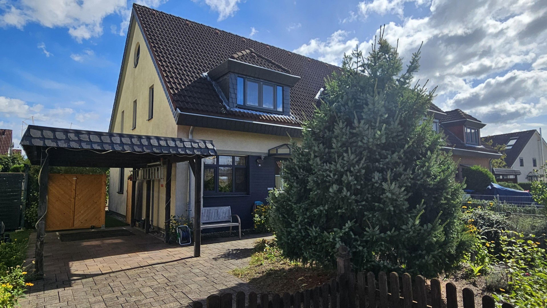 Reihenendhaus zum Kauf provisionsfrei 385.000 € 4 Zimmer 103 m²<br/>Wohnfläche 305 m²<br/>Grundstück Wiesenweg 13 Schönwalde-Dorf Schönwalde 14621