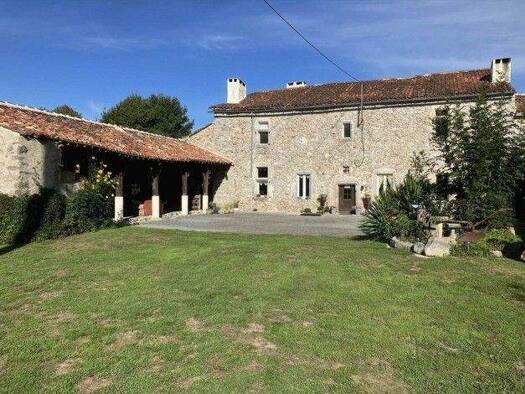 Einfamilienhaus zum Kauf 450.000 € 7 Zimmer 285 m² 285 m² Grundstück ST JOUIN DE MILLY 79380