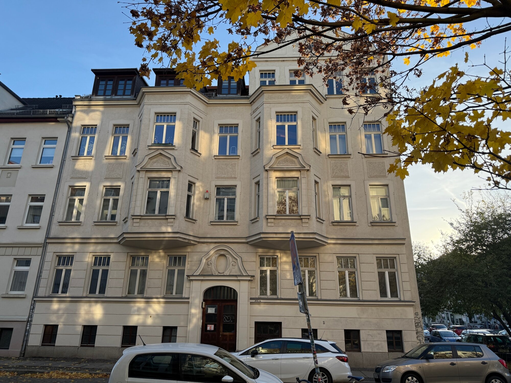 Mehrfamilienhaus zum Kauf als Kapitalanlage geeignet 1.100.000 € 785,9 m²<br/>Wohnfläche 450 m²<br/>Grundstück Reudnitz-Thonberg Leipzig 04317