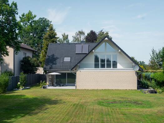 Einfamilienhaus zum Kauf 599.000 € 6,5 Zimmer 249 m² 1.579 m² Grundstück frei ab sofort Ehrentrup Lage 32791