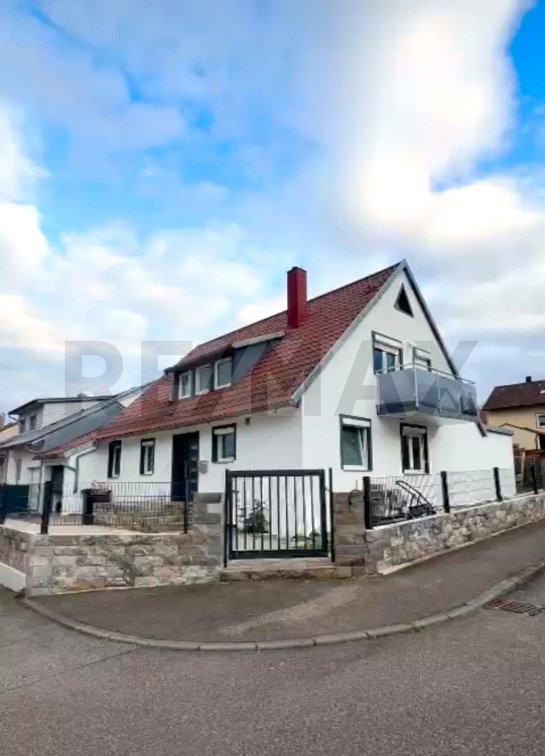 Mehrfamilienhaus zum Kauf 499.000 € 7 Zimmer 173 m²<br/>Wohnfläche 529 m²<br/>Grundstück Eschenbach Eschenbach 73107