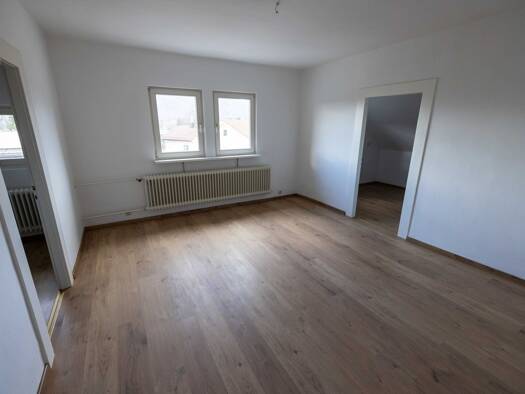 Wohnung zur Miete 1.090 € 5 Zimmer 107 m² Geschoss 2/3 frei ab sofort Brannenburg Brannenburg 83098