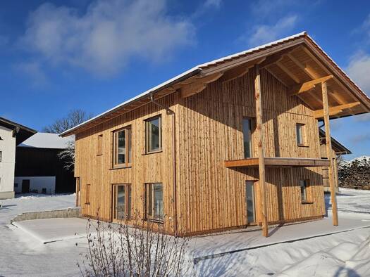 Wohnung zur Miete 1.470 € 3 Zimmer 113 m² Geschoss EG/2 frei ab 01.04.2026 Oberhochstätt Chieming 83339