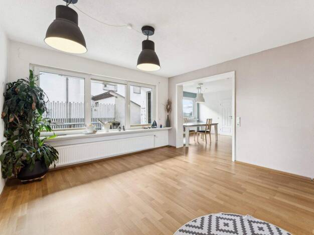 Mehrfamilienhaus zum Kauf 329.000 € 8 Zimmer 200 m² 998 m² Grundstück Niedenstein 34305