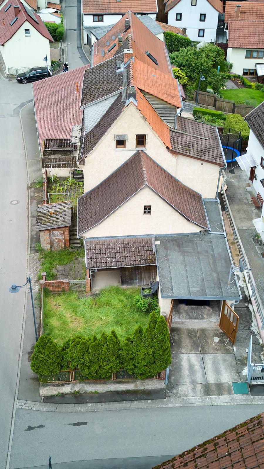 Einfamilienhaus zum Kauf provisionsfrei 68.000 € 6 Zimmer 118,6 m²<br/>Wohnfläche 332 m²<br/>Grundstück ab sofort<br/>Verfügbarkeit Meiningen OT Walldorf 98639