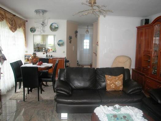 Reihenhaus zur Miete 2.300 € 5 Zimmer 139 m² 174 m² Grundstück frei ab 11.07.2026 Steinbacher Hohl 33 a Praunheim Frankfurt am Main 60488