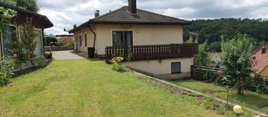 Mehrfamilienhaus zum Kauf provisionsfrei 350.000 € 8 Zimmer 220 m² 897 m² Grundstück Heiligenstadt Heiligenstadt 91332