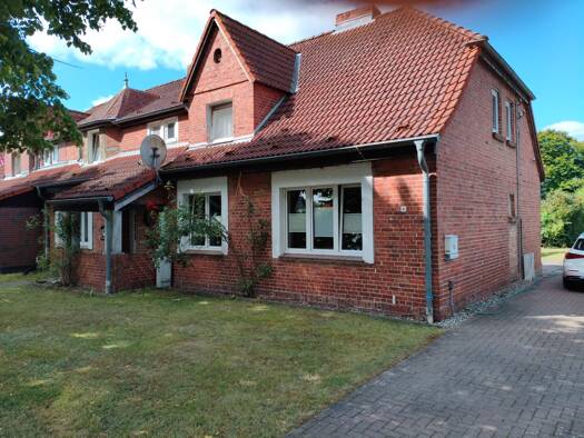 Haus zum Kauf provisionsfrei 199.000 € 5 Zimmer 145 m² 2.100 m² Grundstück frei ab 15.08.2026 Loissin Loissin 17509