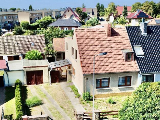 Doppelhaushälfte zum Kauf provisionsfrei 148.000 € 5 Zimmer 114 m² 879 m² Grundstück frei ab sofort Perleberg Perleberg 19348