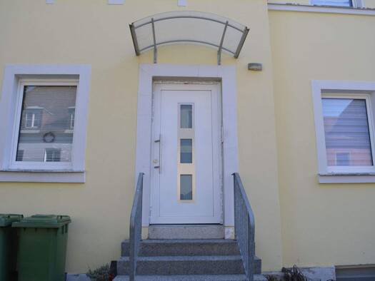 Wohnung zur Miete 250 € 1,5 Zimmer 44 m² frei ab 01.04.2026 Yorckstraße Innenstadt Hof 95030