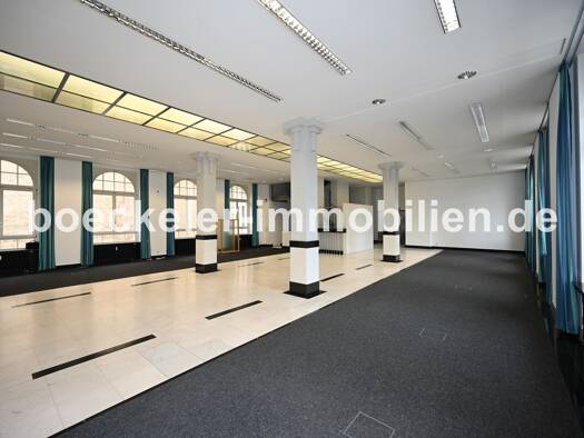 Büro zur Miete 3.700 € 534 m² Bürofläche Burgwerben Weißenfels 06667