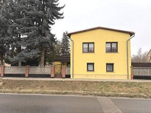 Einfamilienhaus zum Kauf 110.000 € 5 Zimmer 130 m² 878 m² Grundstück frei ab sofort Nemsdorf-Göhrendorf 06268