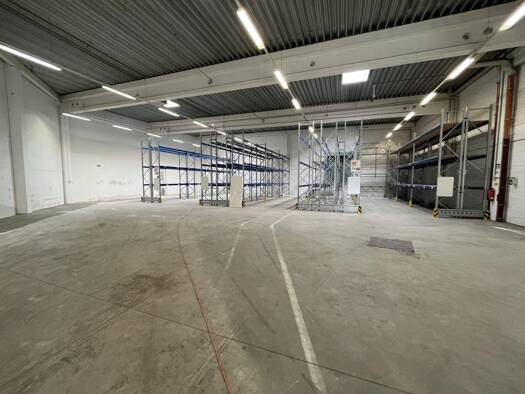 Lagerhalle zur Miete provisionsfrei 1.346 m² Lagerfläche teilbar ab 1.346 m² Rath Düsseldorf 40472