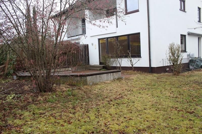 Doppelhaushälfte zur Miete 2.000 € 6,5 Zimmer 162,6 m²<br/>Wohnfläche 406 m²<br/>Grundstück Möhrendorf Möhrendorf 91096