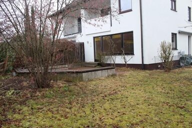 Doppelhaushälfte zur Miete 2.000 € 6,5 Zimmer 162,6 m² 406 m² Grundstück Möhrendorf Möhrendorf 91096