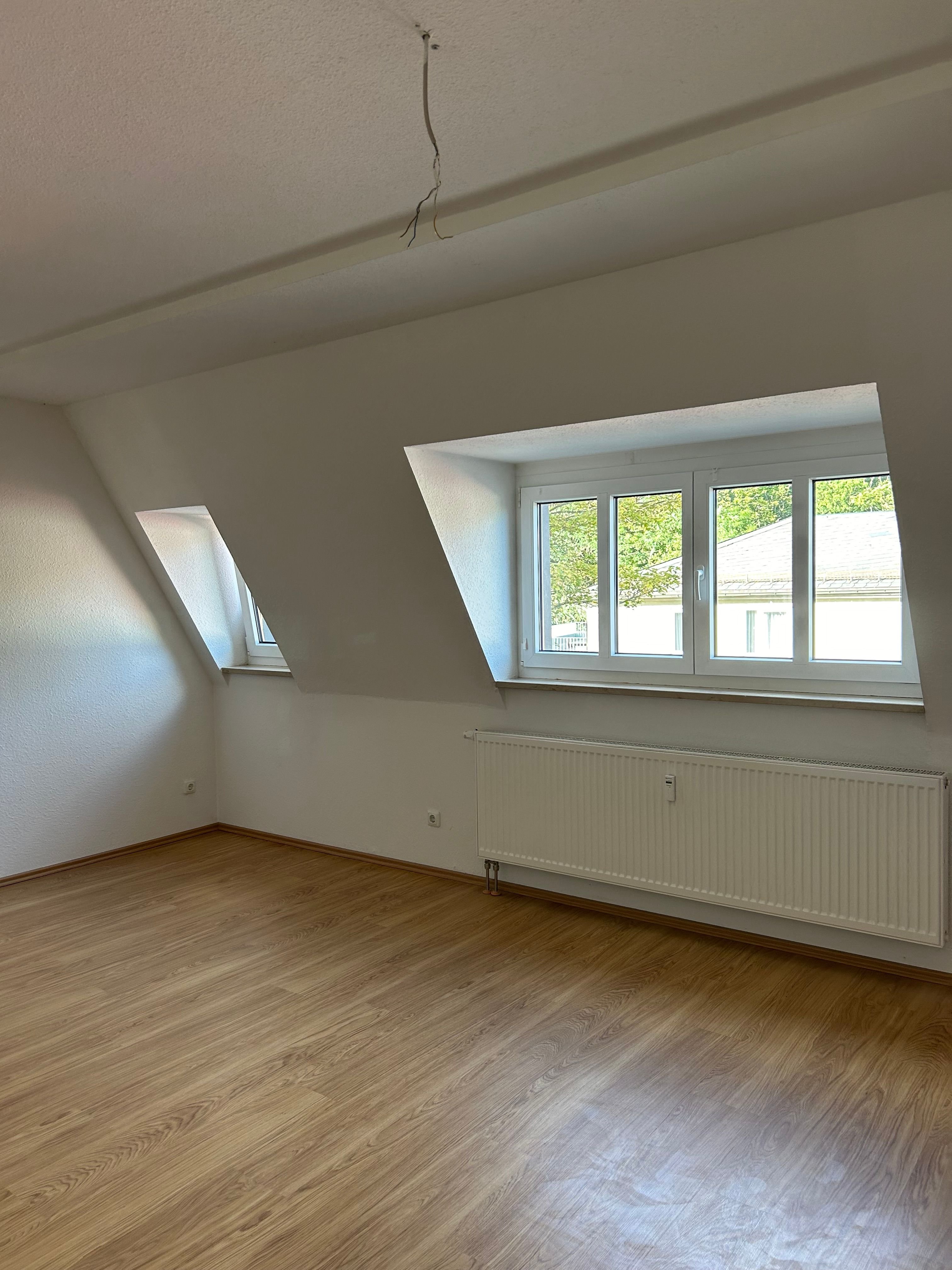 Studio zur Miete 190 € 1 Zimmer 28 m²<br/>Wohnfläche 4.<br/>Geschoss ab sofort<br/>Verfügbarkeit Melanchthonstraße 4 Dobenau Plauen 08523