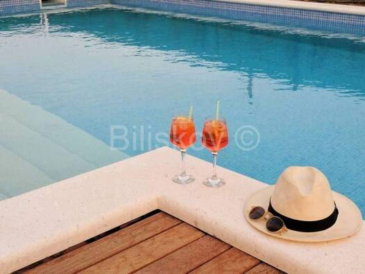 Haus zur Miete 2.750 € 6 Zimmer 240 m² Seget