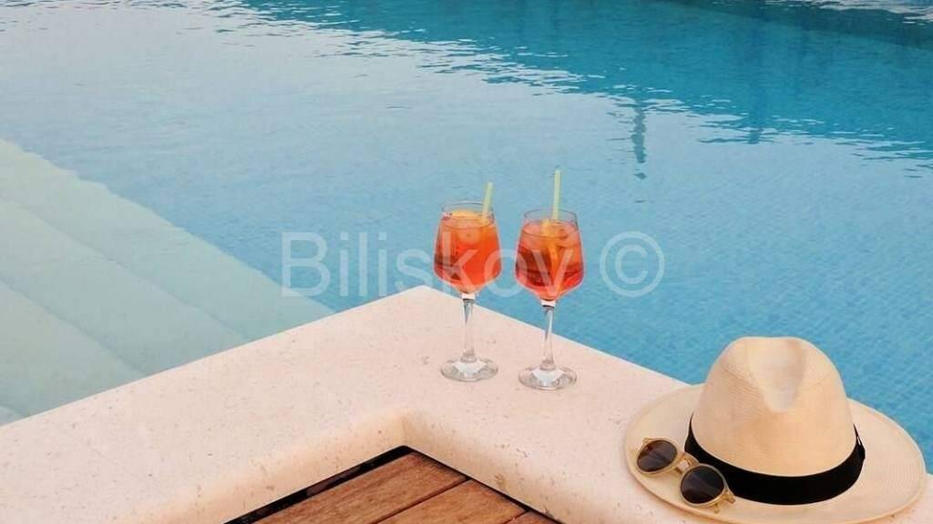 Haus zur Miete 2.750 € 6 Zimmer 240 m² Seget