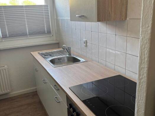 Wohnung zur Miete 294 € 2 Zimmer 50,7 m² EG frei ab 01.09.2026 Helmut-Welz-Straße 7 Aschersleben 06449