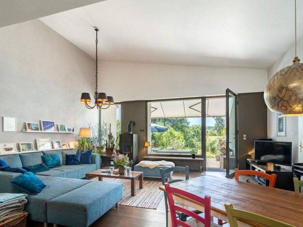 Einfamilienhaus zum Kauf provisionsfrei 13 Zimmer 389 m² 3.076 m² Grundstück Daimlerstr. 14 Neuhof Taunusstein Neuhof 65232