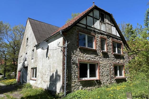 Haus zum Kauf 110.000 € 7 Zimmer 160 m² 7.585 m² Grundstück frei ab sofort Hillentrup Dörentrup 32694