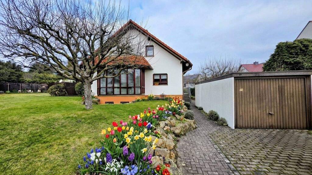 Einfamilienhaus zum Kauf 549.000 € 7 Zimmer 148 m² 894 m² Grundstück Harleshausen Kassel / Harleshausen 34128