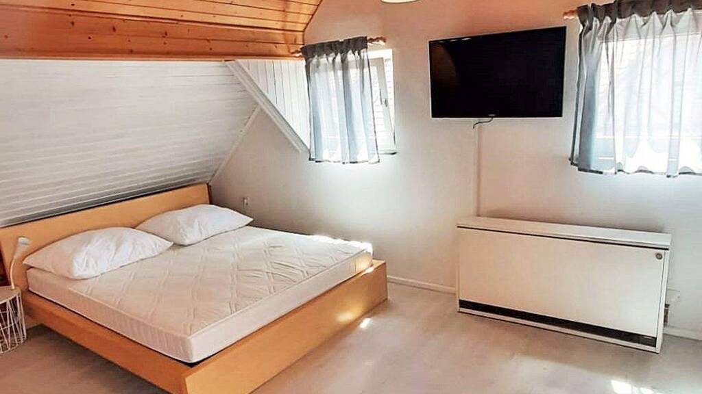 Studio zur Miete Wohnen auf Zeit 970 € 1 Zimmer 25 m² frei ab 04.04.2026 Wigandstrasse 0 Stammheim Stuttgart Stammheim 70439