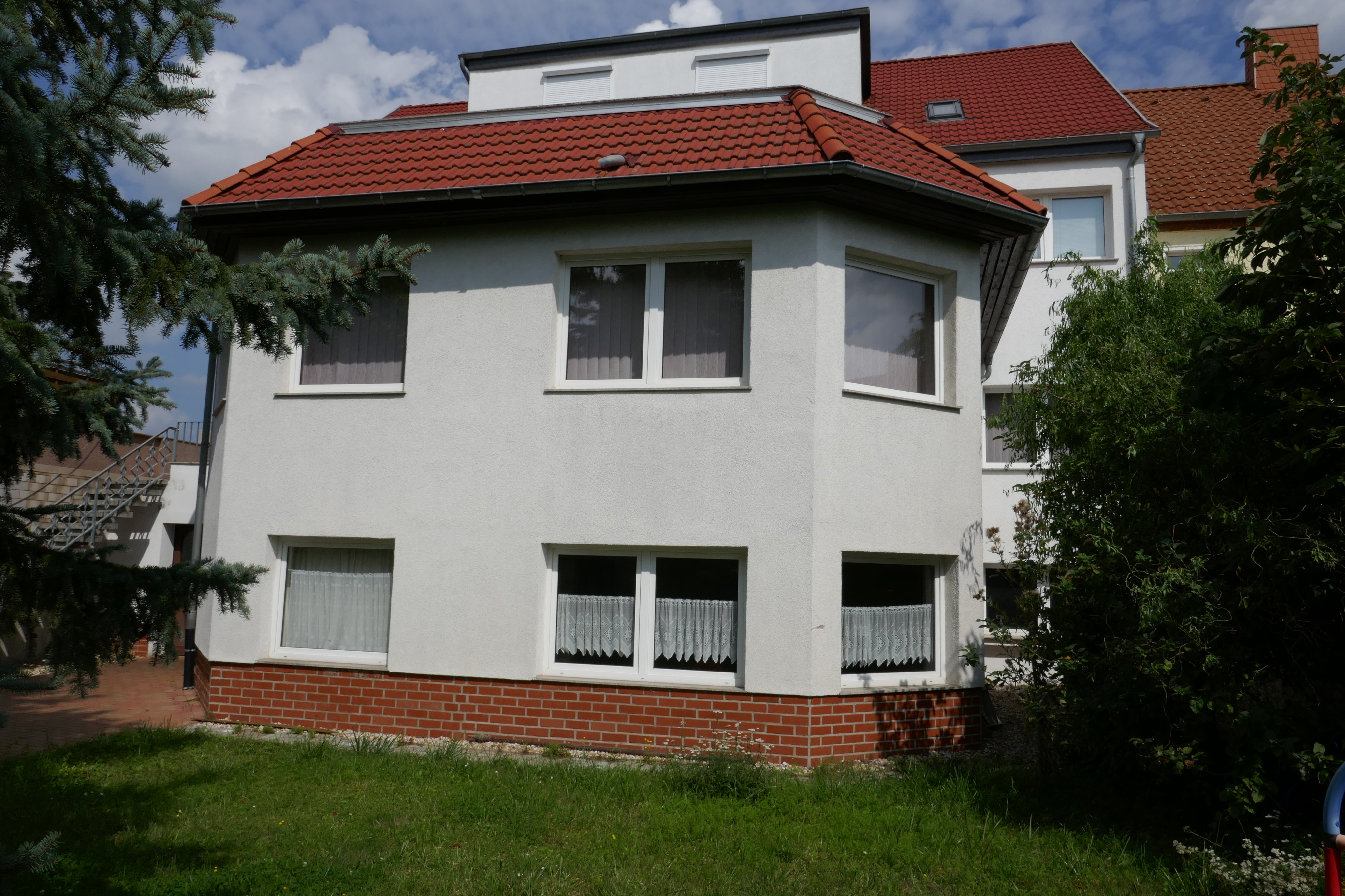 Mehrfamilienhaus zum Kauf als Kapitalanlage geeignet 503 m²<br/>Wohnfläche 749 m²<br/>Grundstück Aken Aken (Elbe) 06385