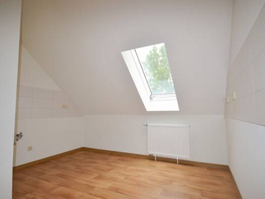 Wohnung zur Miete 410 € 3 Zimmer 72 m² Friedrich-List-Straße 25 Innenstadt Riesa 01587