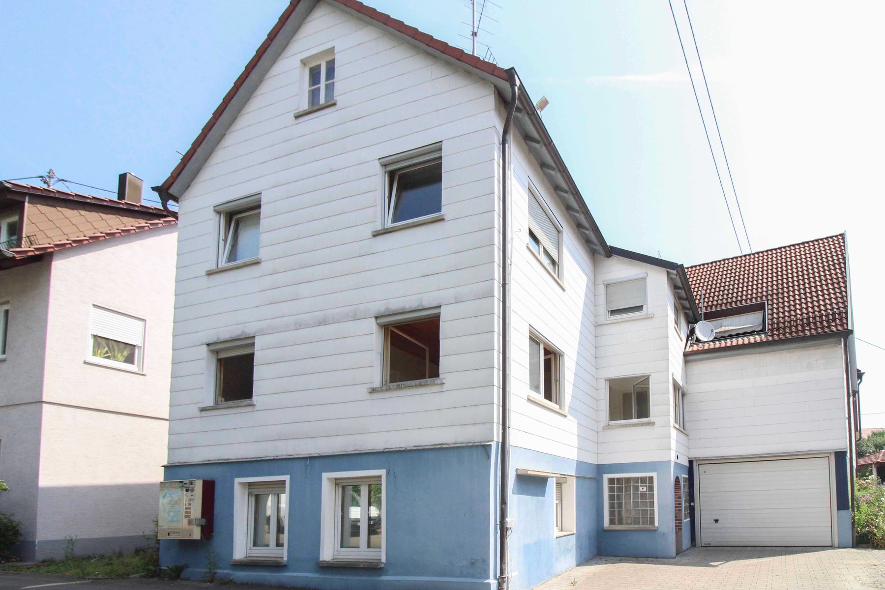 Mehrfamilienhaus zum Kauf als Kapitalanlage geeignet 355.000 € 8 Zimmer 210 m²<br/>Wohnfläche 222,2 m²<br/>Grundstück Bittenfeld Waiblingen 71336