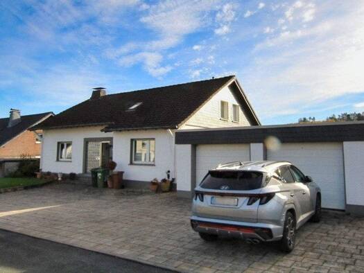 Einfamilienhaus zum Kauf 327.000 € 8 Zimmer 186 m² 1.208 m² Grundstück Hövel Sundern 59846