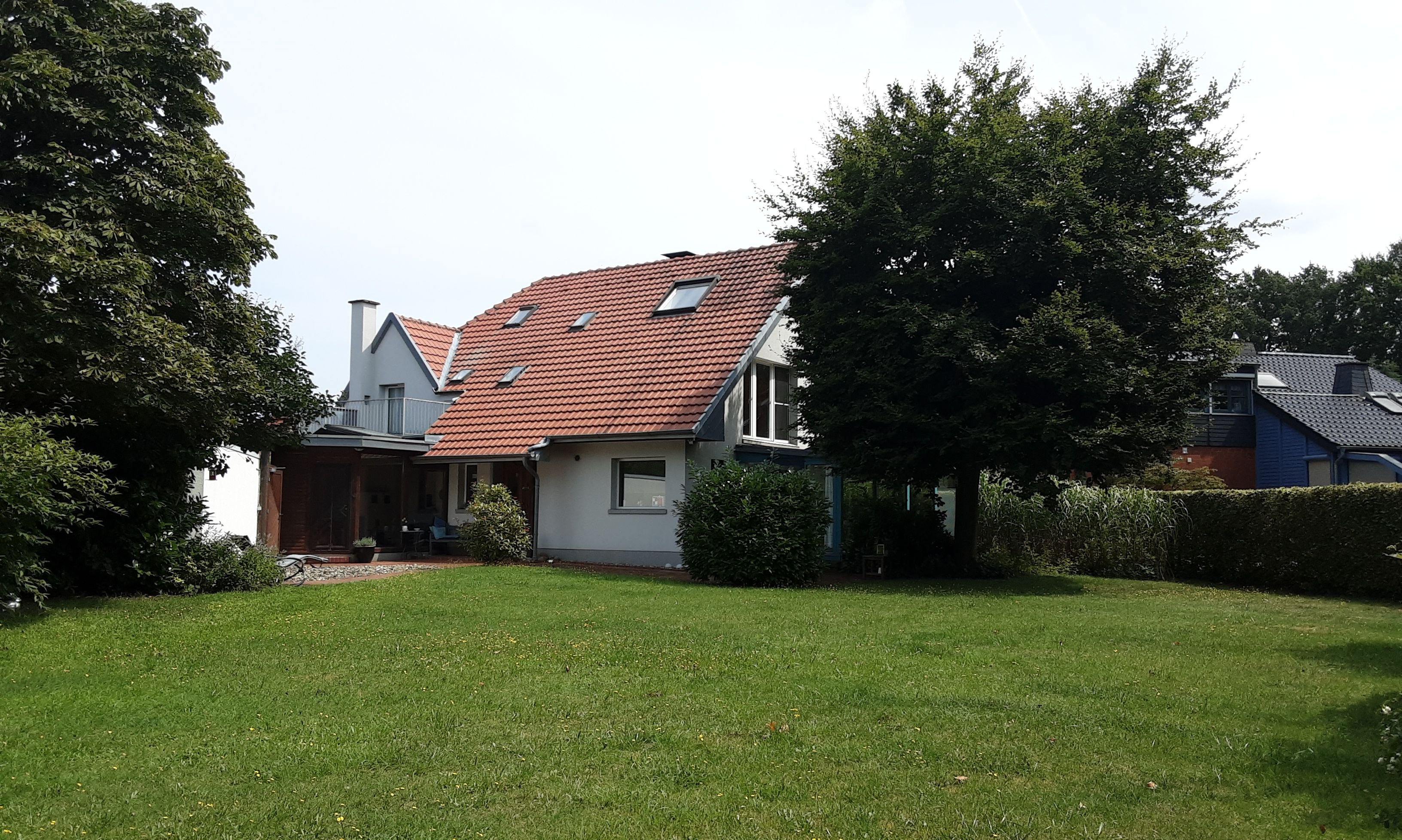 Mehrfamilienhaus zum Kauf 595.000 € 10 Zimmer 330 m²<br/>Wohnfläche 1.249 m²<br/>Grundstück Nord - West Lippstadt 59555