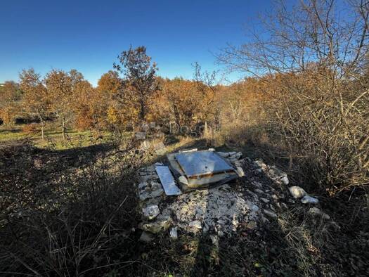 Wohn- und Gewerbegrundstück zum Kauf 77.000 € Juršići, Svetvinčenat Svetvinčenat 52342