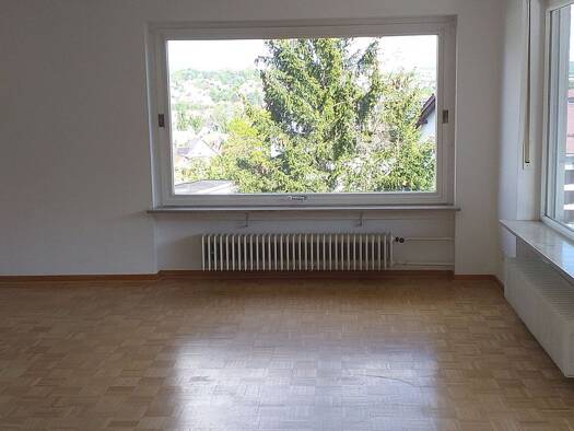 Wohnung zur Miete 750 € 2,5 Zimmer 75 m² Geschoss 1/2 frei ab sofort Margetshöchheim 97276