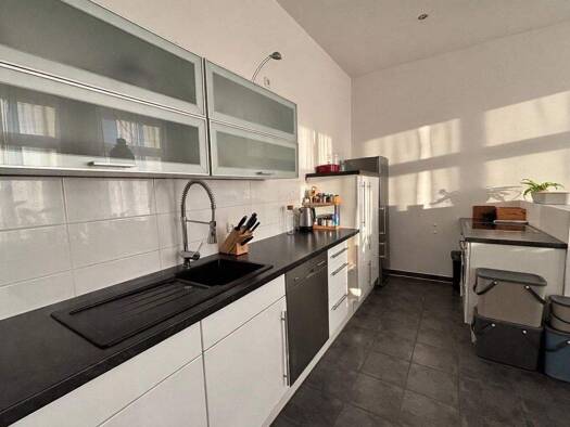 Wohnung zur Miete 575 € 2 Zimmer 82 m² 3. Geschoss frei ab 01.04.2026 Schleinufer . Altstadt Magdeburg 39104