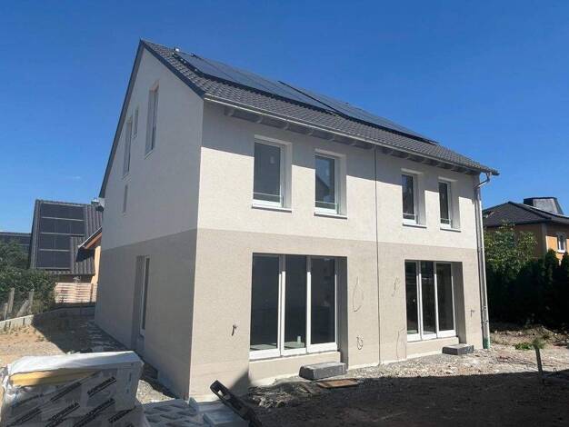 Doppelhaushälfte zum Kauf - Erstbezug 499.900 € 5,5 Zimmer 136 m² 215 m² Grundstück Coschütz/Gittersee Dresden / Coschütz/Gittersee 01189