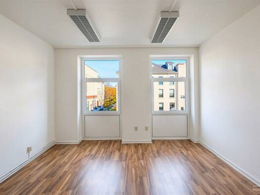 Bürofläche zur Miete 1.340 € 6 Zimmer 141 m² Bürofläche Oststadt Mitte 30175