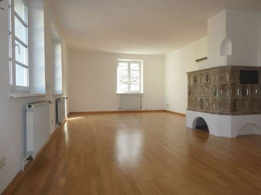 Wohnung zur Miete 1.050 € 3 Zimmer 96 m² 1. Geschoss frei ab 01.11.2026 West Rosenheim 83022