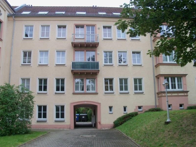 Wohnung zum Kauf 57.000 € 2 Zimmer 50 m²<br/>Wohnfläche 3.<br/>Geschoss Crimmitschauer Str. 21 Mitte - West 135 Zwickau 08056