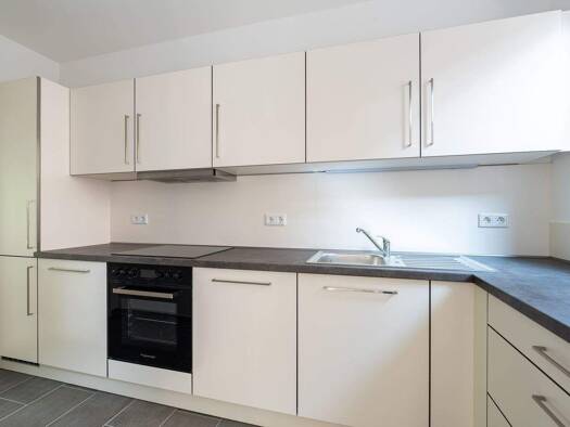 Wohnung zur Miete 1.590 € 4 Zimmer 127,3 m² frei ab sofort Ahornweg Heilstätten Beelitz 14547